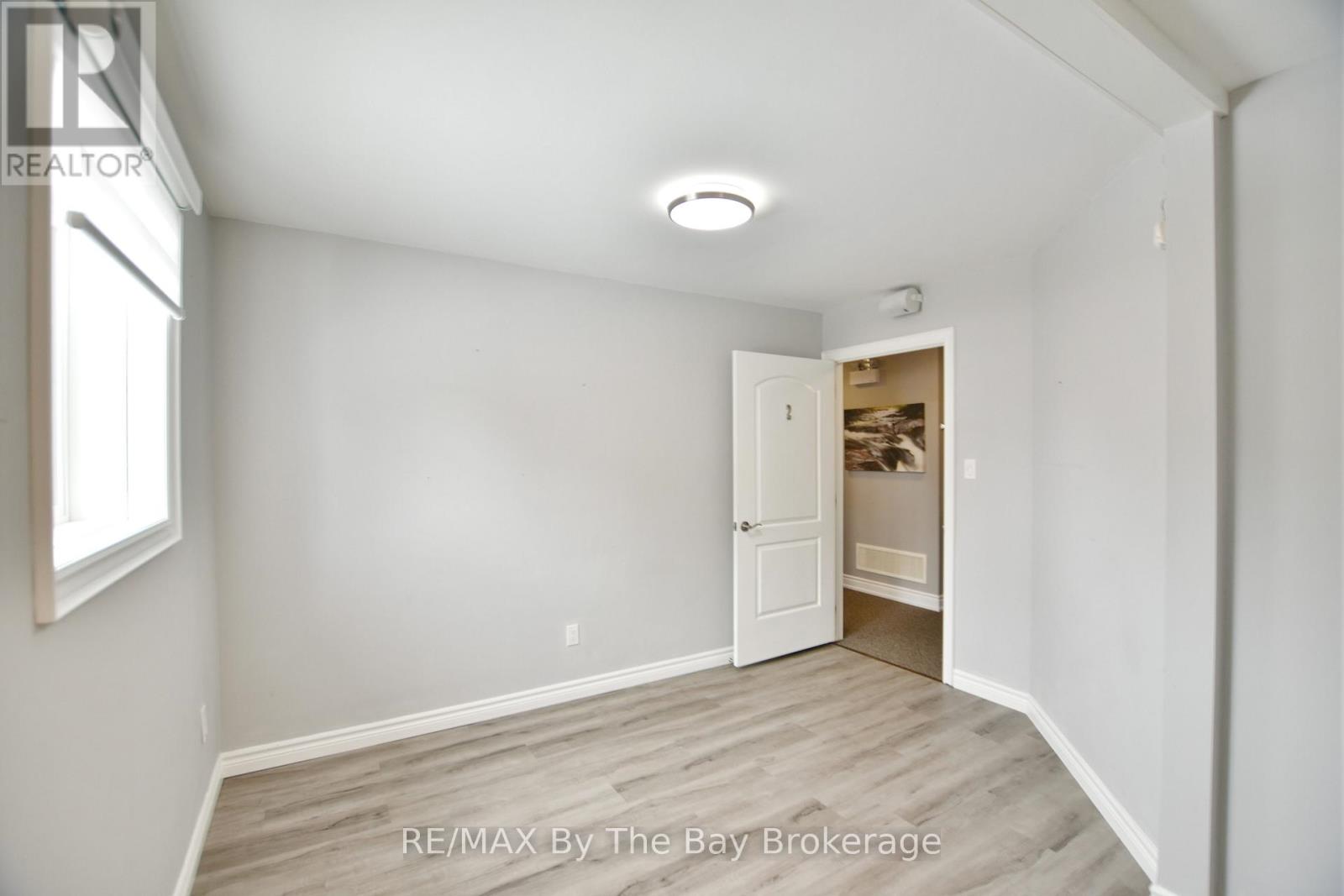 1535 Mosley Street, Wasaga Beach, Ontario L9Z 2B7 - Photo 27 - S13236818