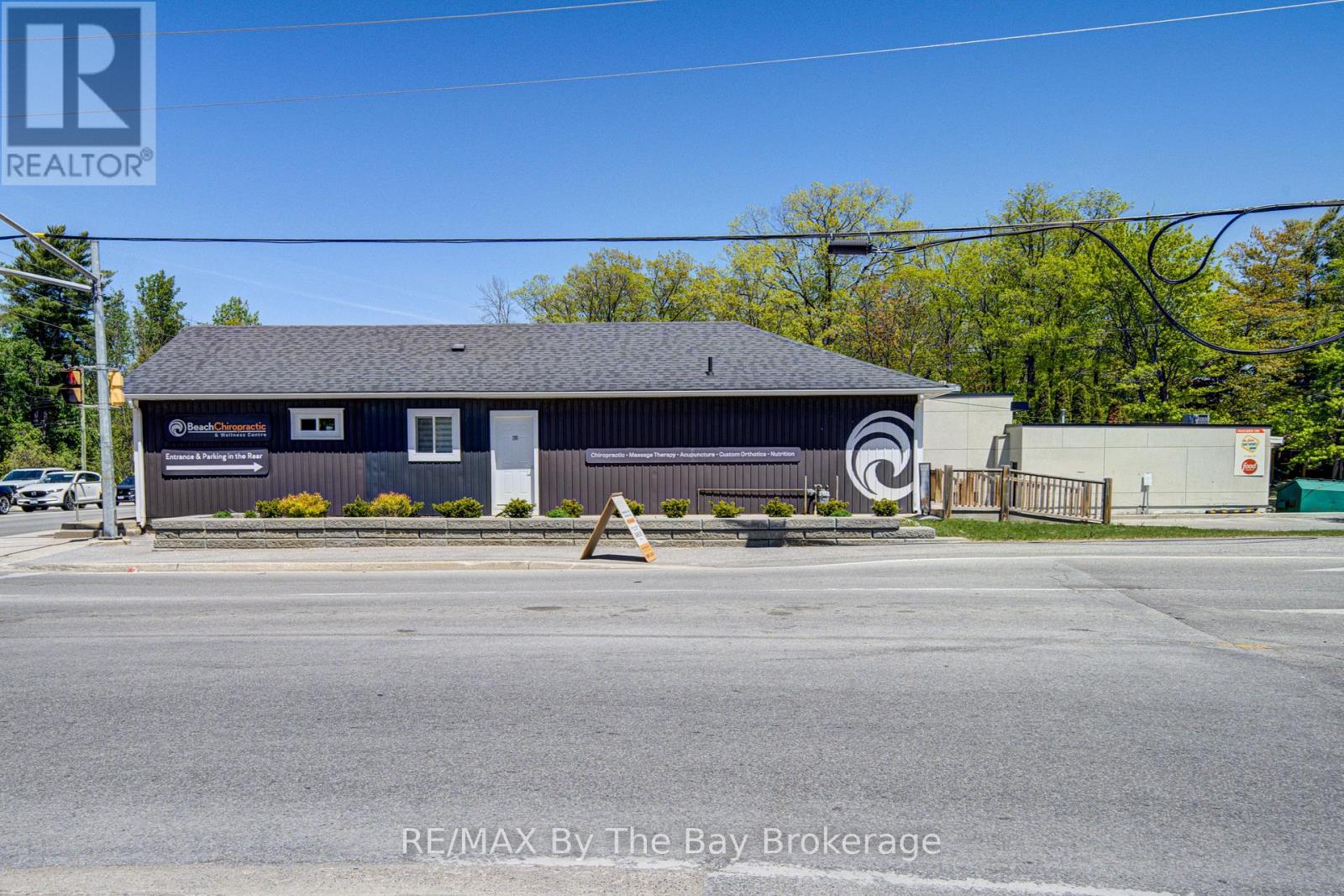 1535 Mosley Street, Wasaga Beach, Ontario L9Z 2B7 - Photo 32 - S13236818