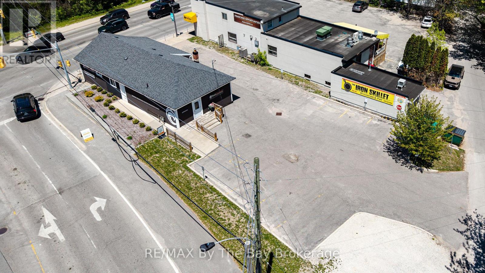 1535 Mosley Street, Wasaga Beach, Ontario L9Z 2B7 - Photo 36 - S13236818
