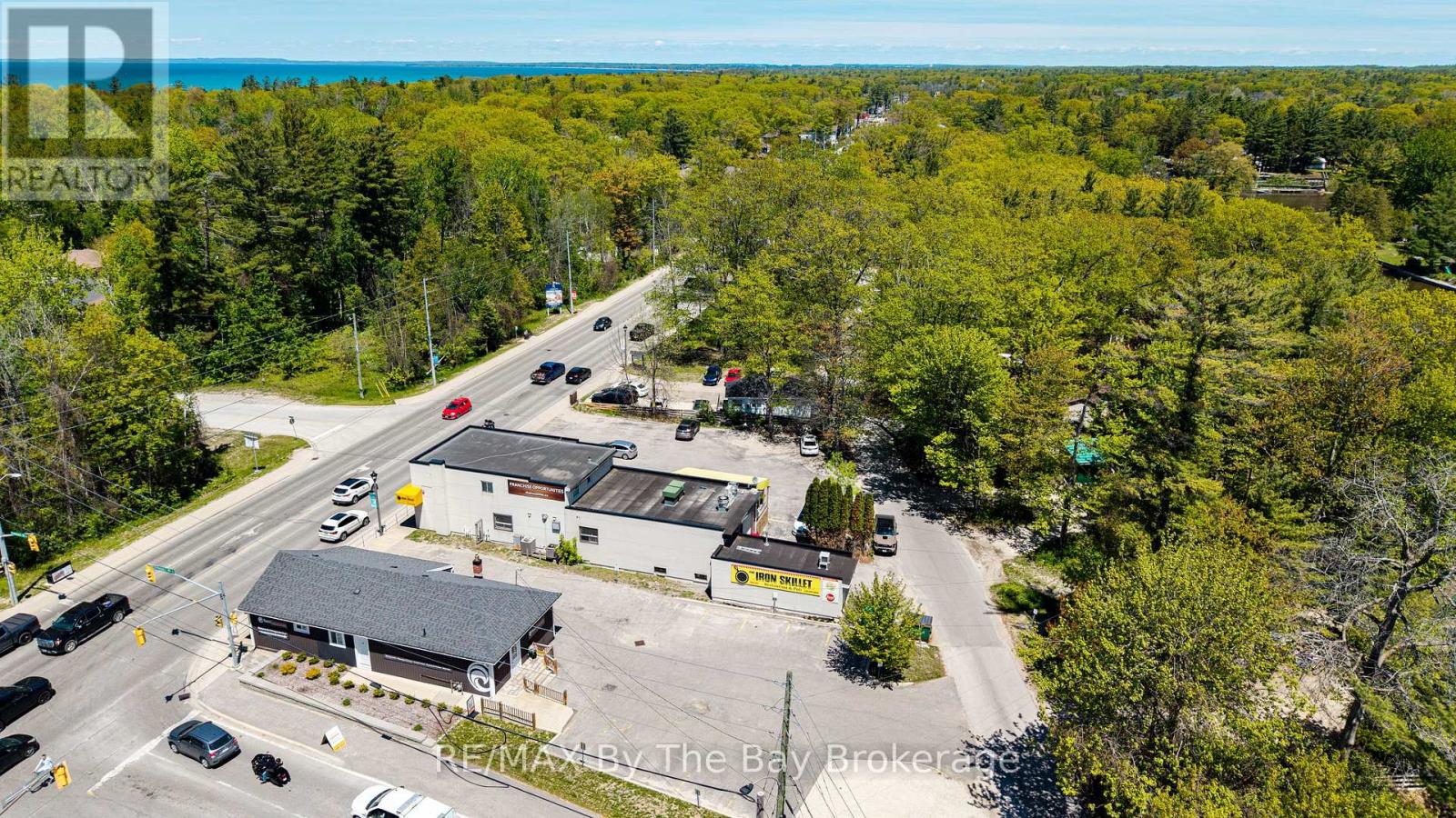 1535 Mosley Street, Wasaga Beach, Ontario L9Z 2B7 - Photo 47 - S13236818