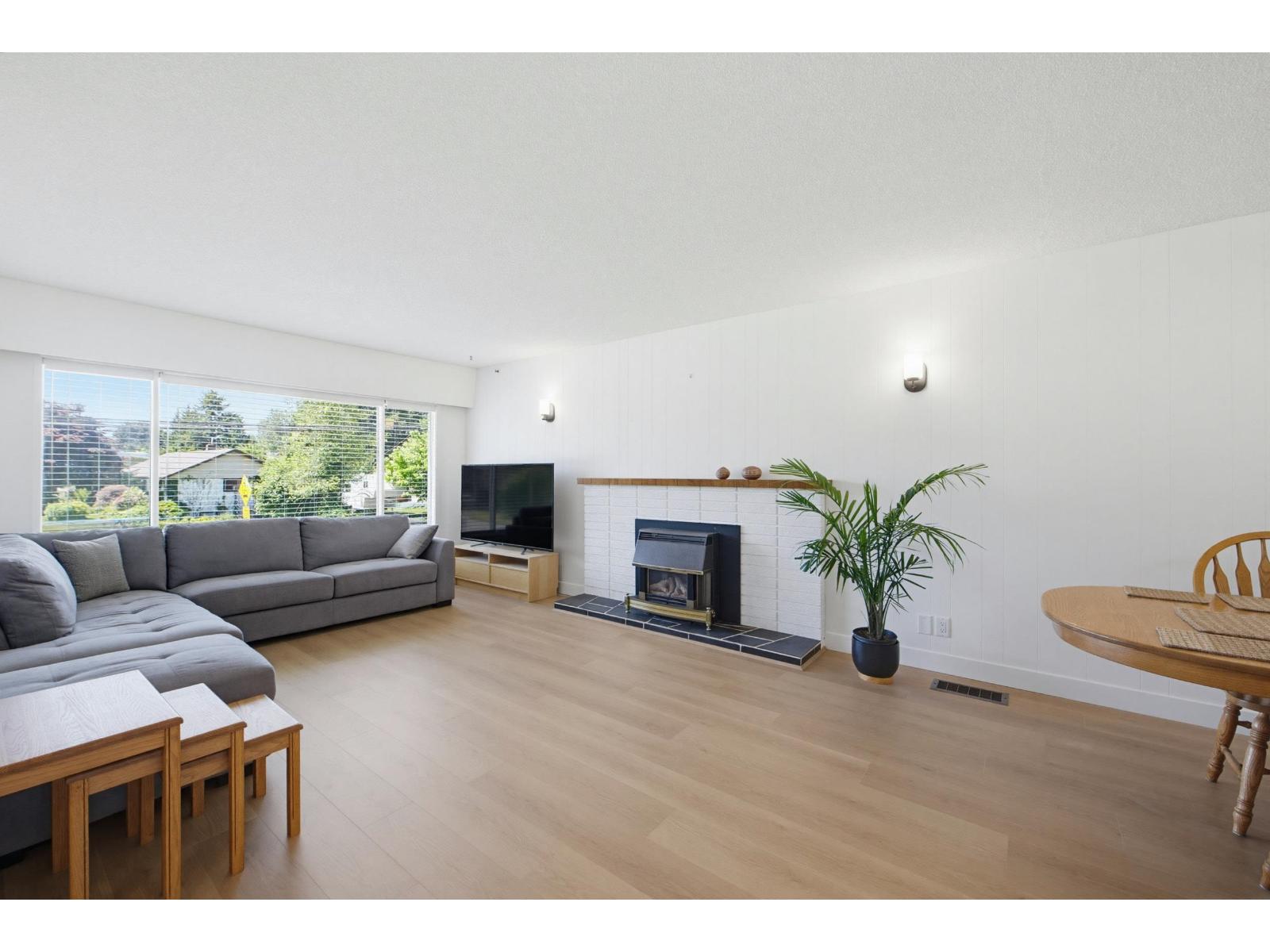 45271 Bernard Avenue, Chilliwack Proper West, Chilliwack, British Columbia  V2P 1H3 - Photo 3 - R3131697