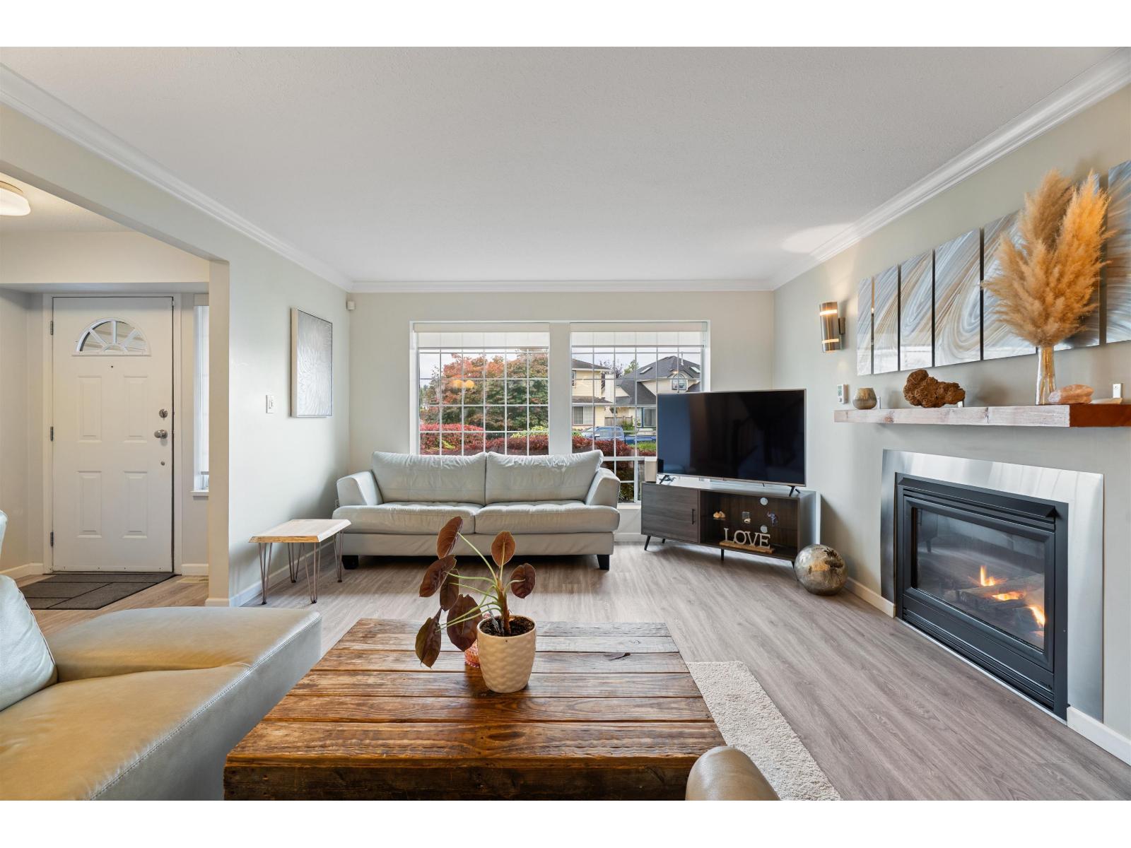 32345 Clinton Avenue, Abbotsford, British Columbia V2T 5B3 - Photo 6 - R3130439
