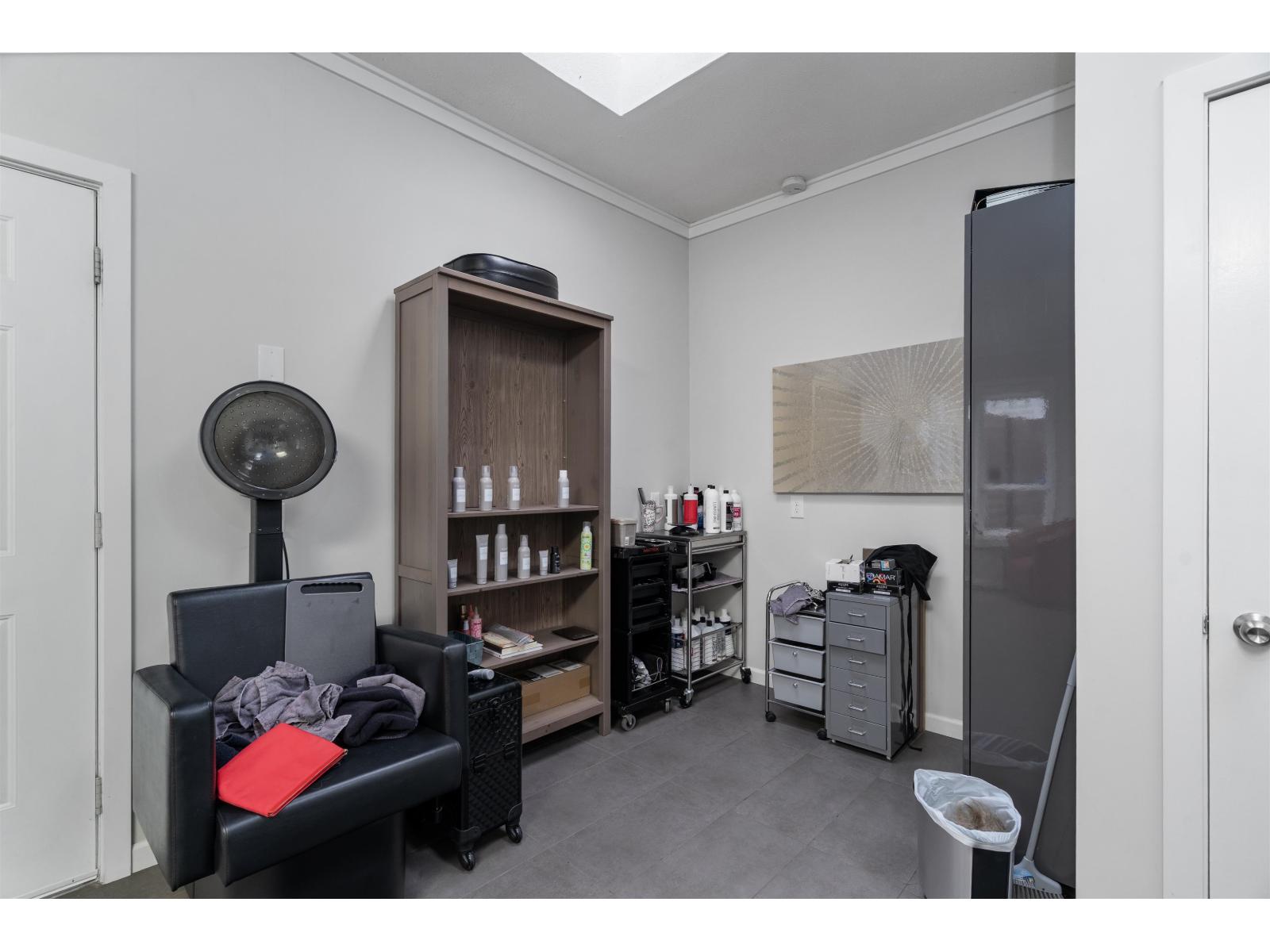 32345 Clinton Avenue, Abbotsford, British Columbia V2T 5B3 - Photo 30 - R3130439