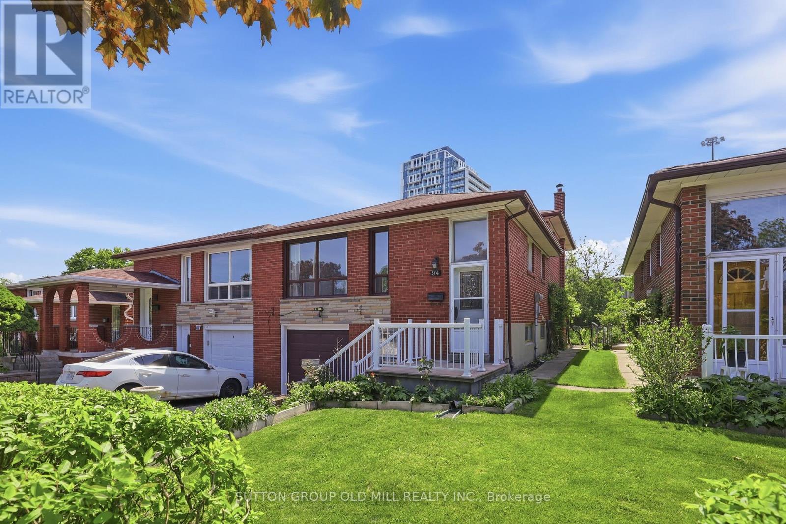 94 Muirhead Road, Toronto, Ontario  M2J 3W4 - Photo 2 - C13236760
