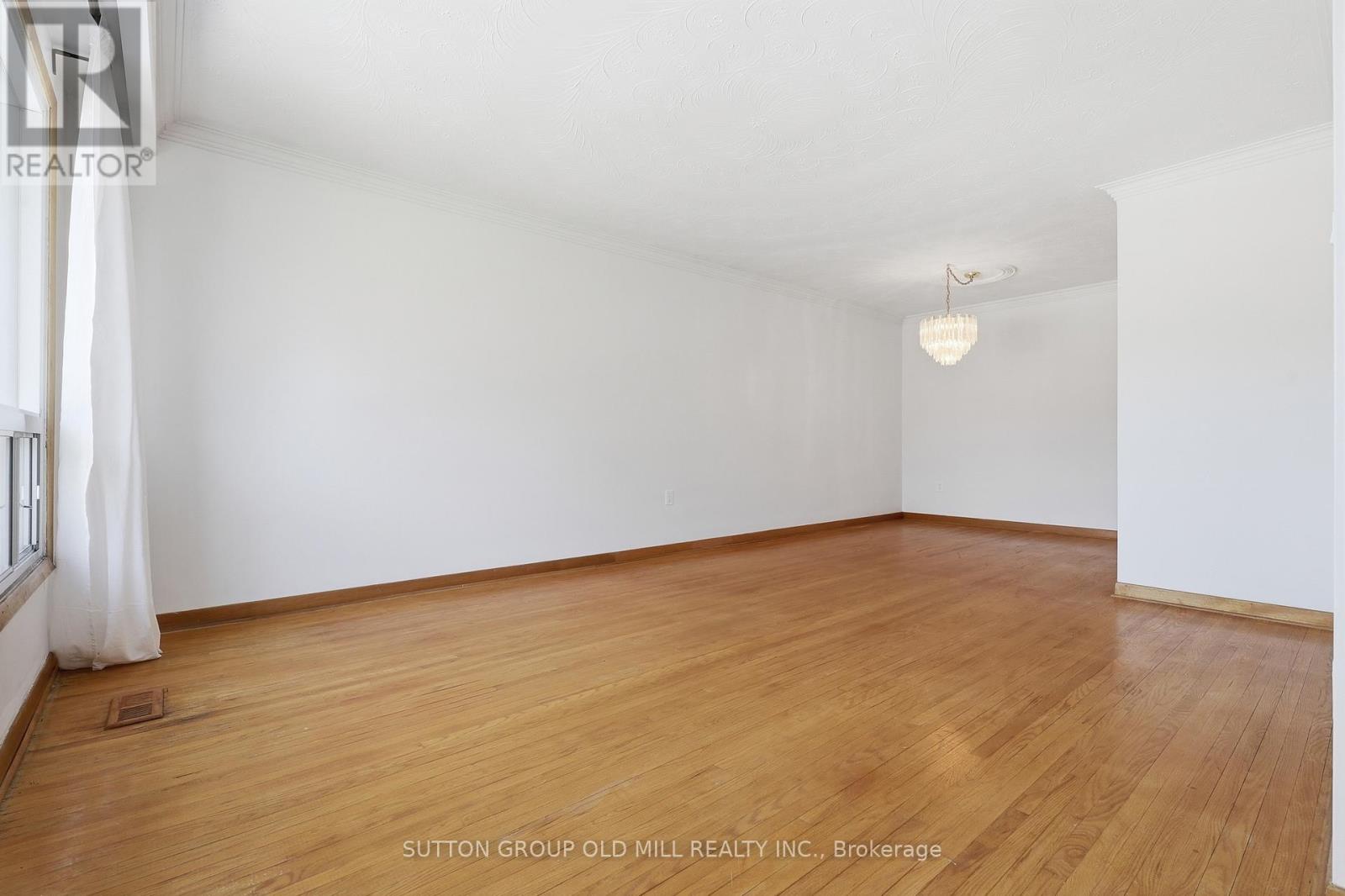 94 Muirhead Road, Toronto, Ontario  M2J 3W4 - Photo 7 - C13236760