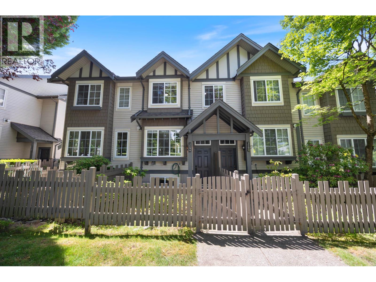 3299 BEAVERBROOK DRIVE