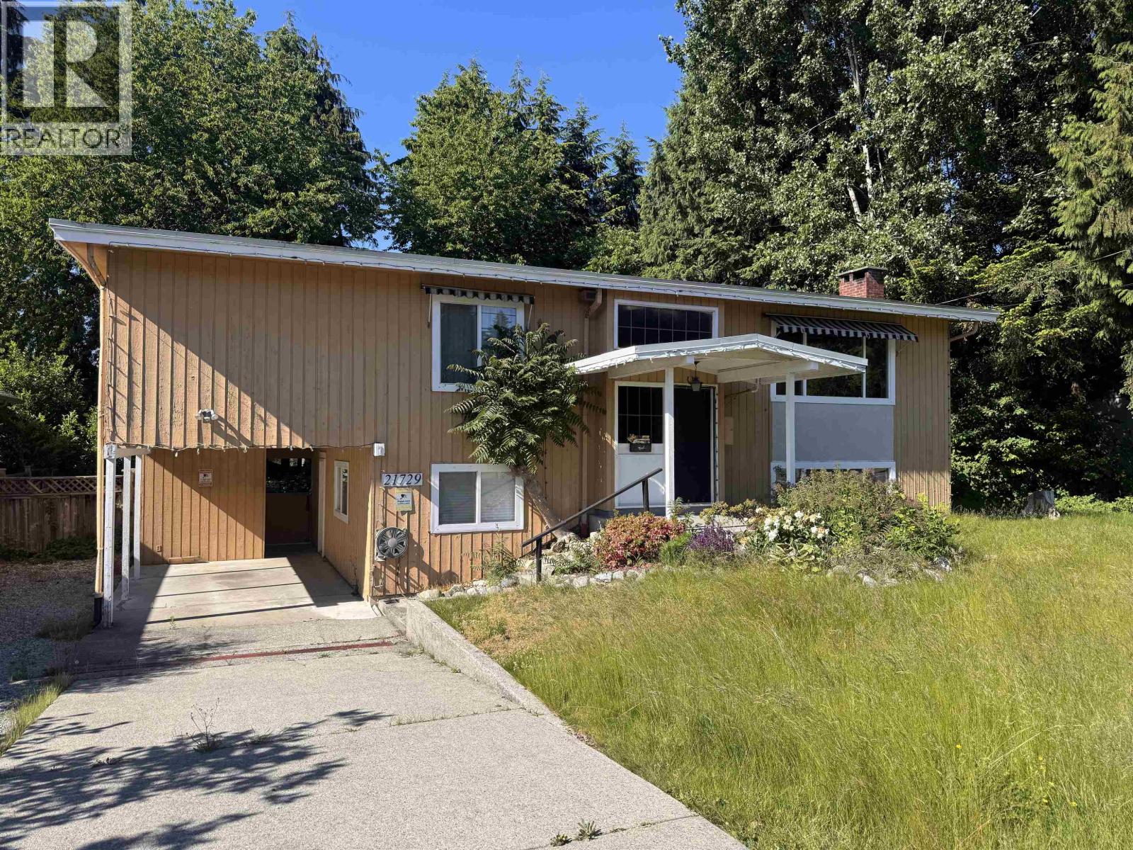21729 124 Avenue, Maple Ridge, British Columbia  V2X 4H6 - Photo 1 - R3130121
