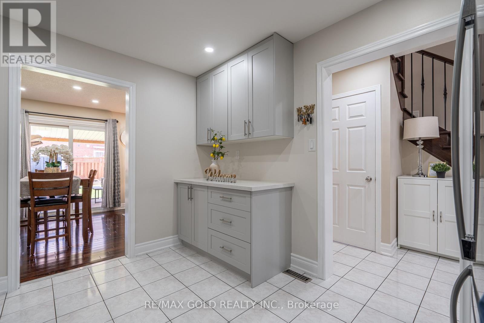 156 Sahara Trail, Brampton, Ontario  L6R 1P6 - Photo 5 - W13233404