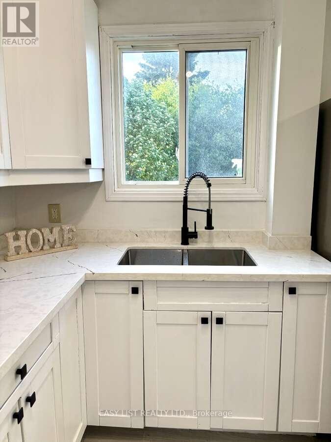 138 Taunton Road W, Oshawa, Ontario  L1G 3T3 - Photo 10 - E13236684
