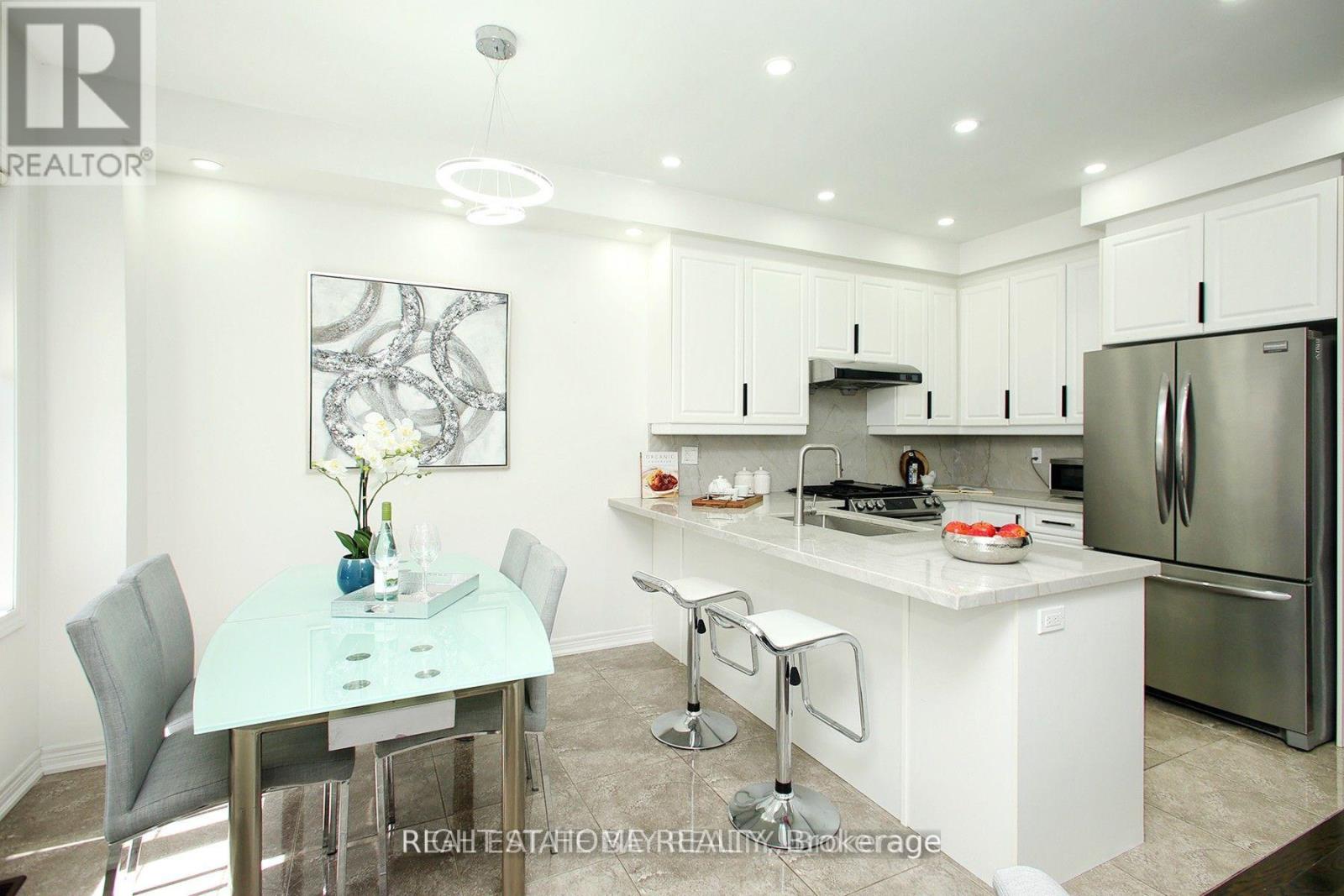25 Sibella Way, Vaughan, Ontario  L4H 3V6 - Photo 12 - N13236762