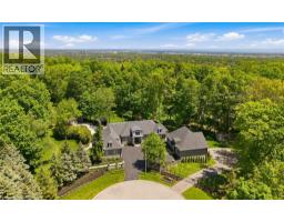 3205 HIGHPOINT Court, Burlington, Ontario