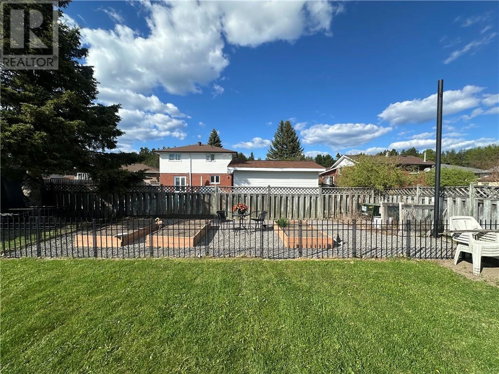 173 Hanna Avenue, Capreol, Ontario  P0M 1H0 - Photo 4 - 2128290
