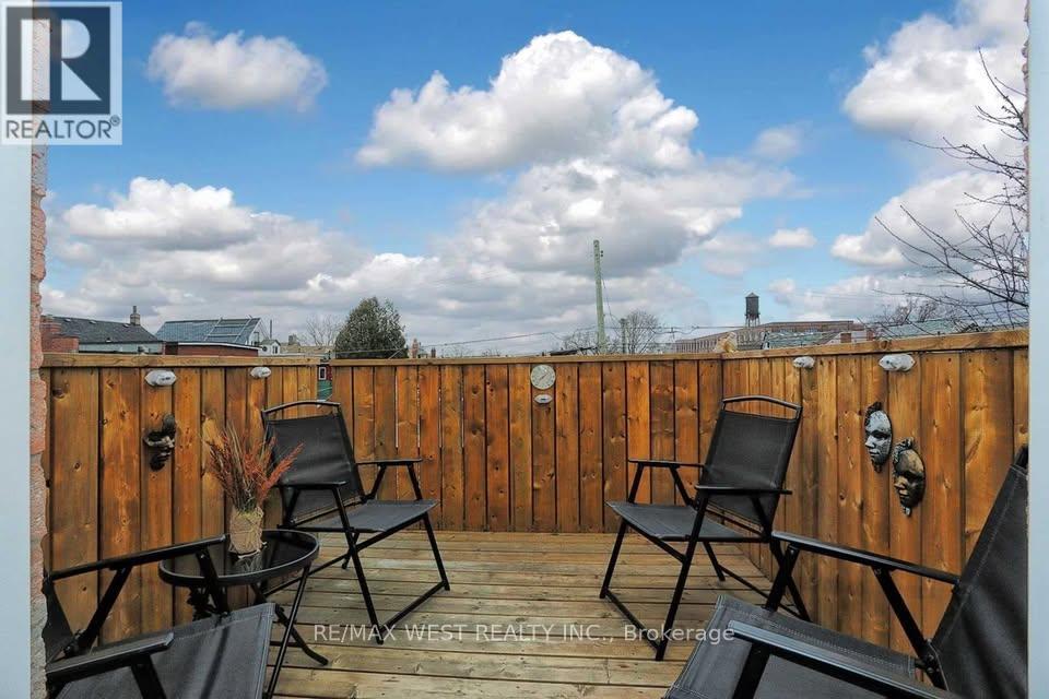 3 - 267 Lappin Avenue, Toronto, Ontario  M6H 1Y9 - Photo 5 - W13236666