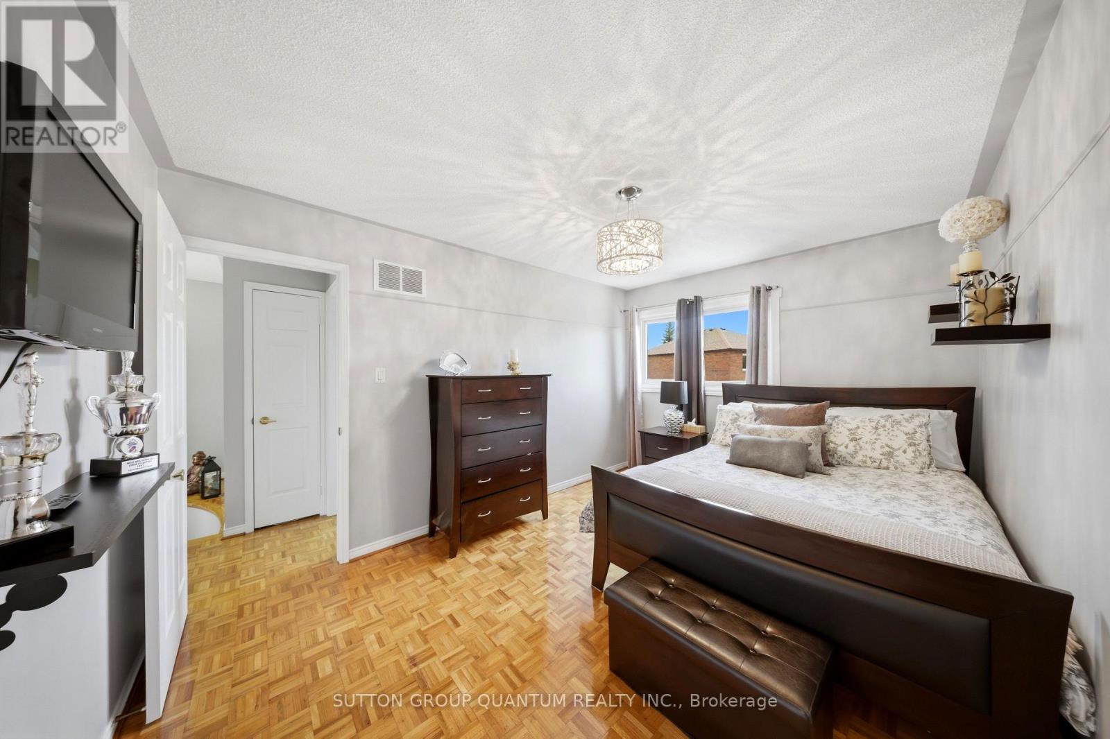 276 Lech Walesa Drive, Mississauga, Ontario  L5B 3W6 - Photo 21 - W13236678