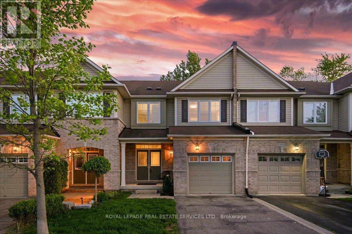 2020 Colonel William Parkway, Oakville, Ontario  L6M 0L9 - Photo 1 - W13236724