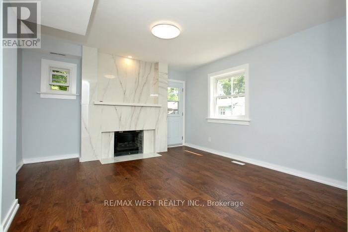 Upper Level - 420 Annette Street, Toronto, Ontario  M6P 1R9 - Photo 12 - W13236734