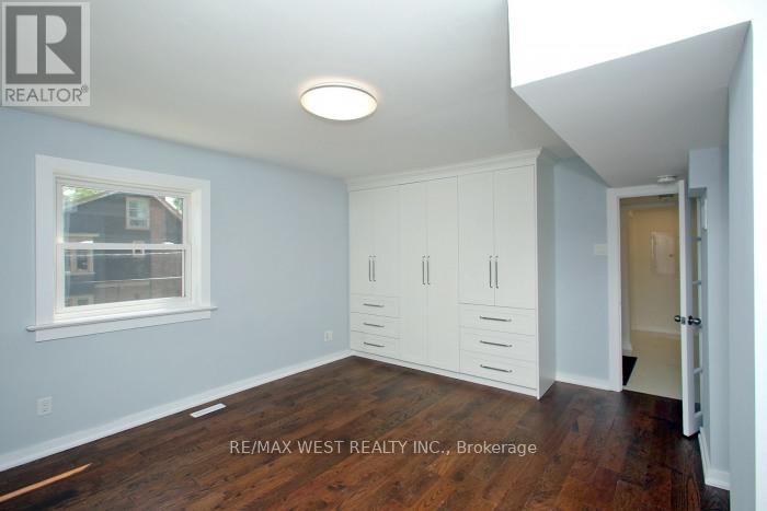 Upper Level - 420 Annette Street, Toronto, Ontario  M6P 1R9 - Photo 13 - W13236734