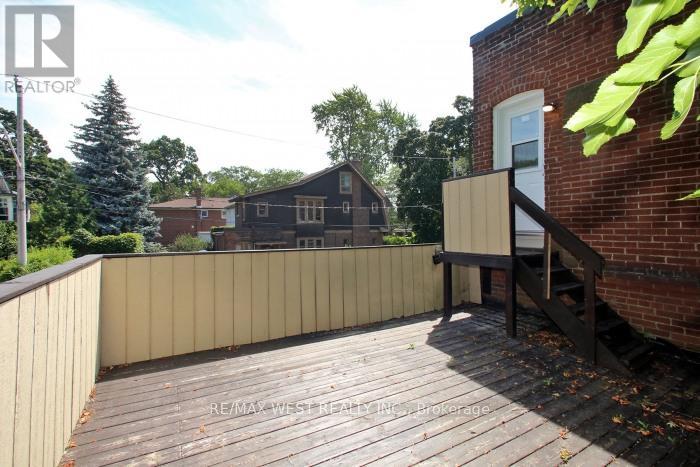 Upper Level - 420 Annette Street, Toronto, Ontario  M6P 1R9 - Photo 19 - W13236734