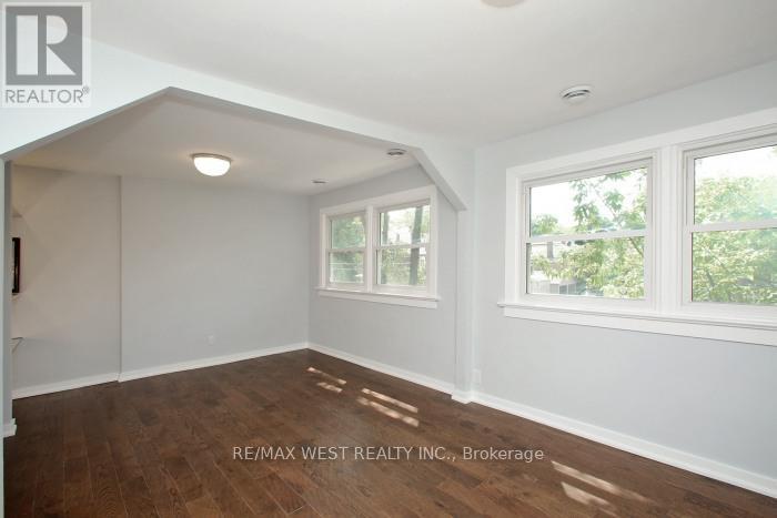Upper Level - 420 Annette Street, Toronto, Ontario  M6P 1R9 - Photo 5 - W13236734