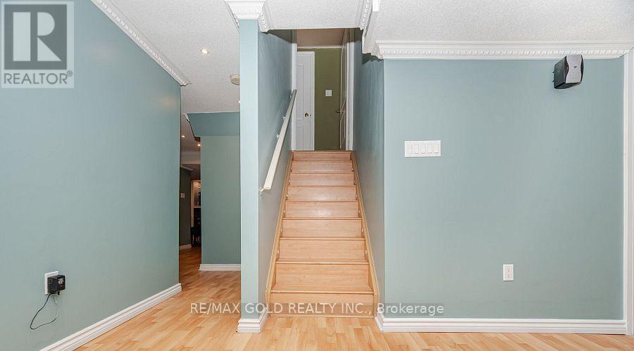 5 Summershade Street, Brampton, Ontario  L6P 2B9 - Photo 17 - W13236774