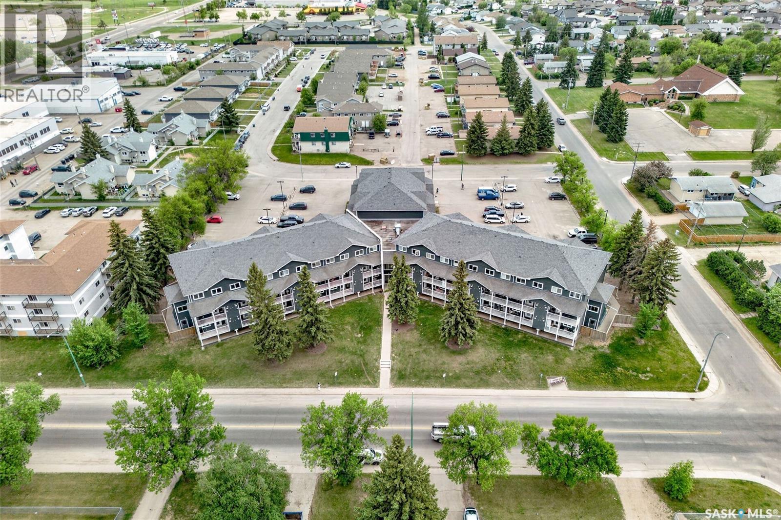 109 515 28th Street E, Prince Albert, Saskatchewan  S6V 1X8 - Photo 2 - SK038117