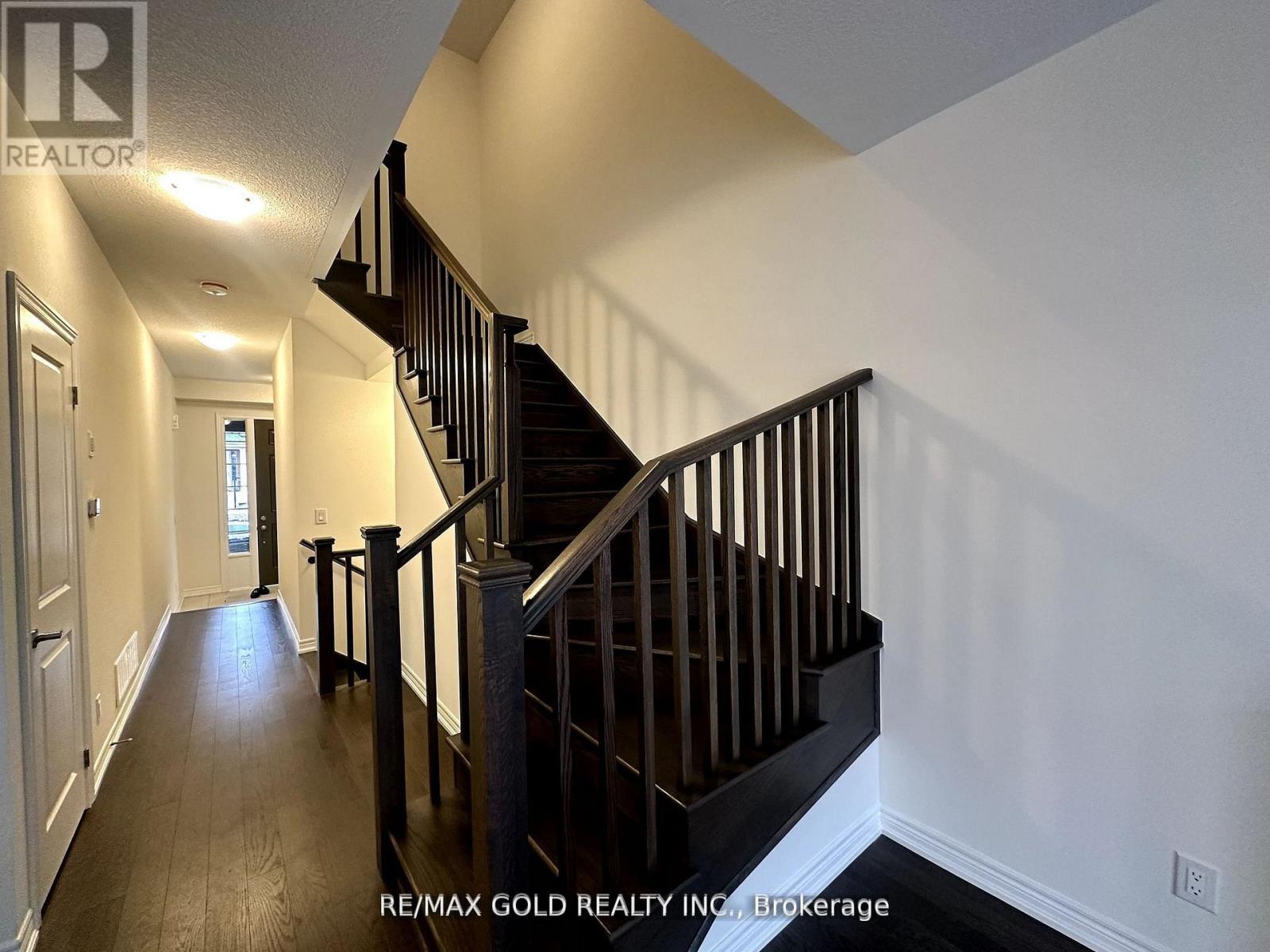 147 Broadacre Drive, Kitchener, Ontario  N2R 0S5 - Photo 22 - X13236668