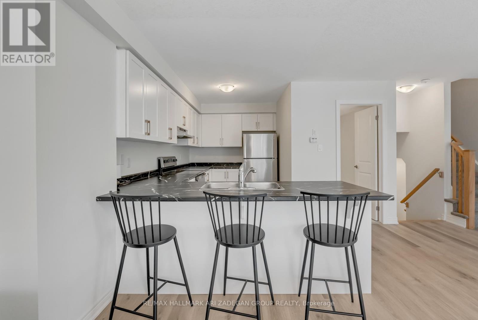 61 Dryden Lane, Hamilton, Ontario  L8H 0B6 - Photo 13 - X13236708