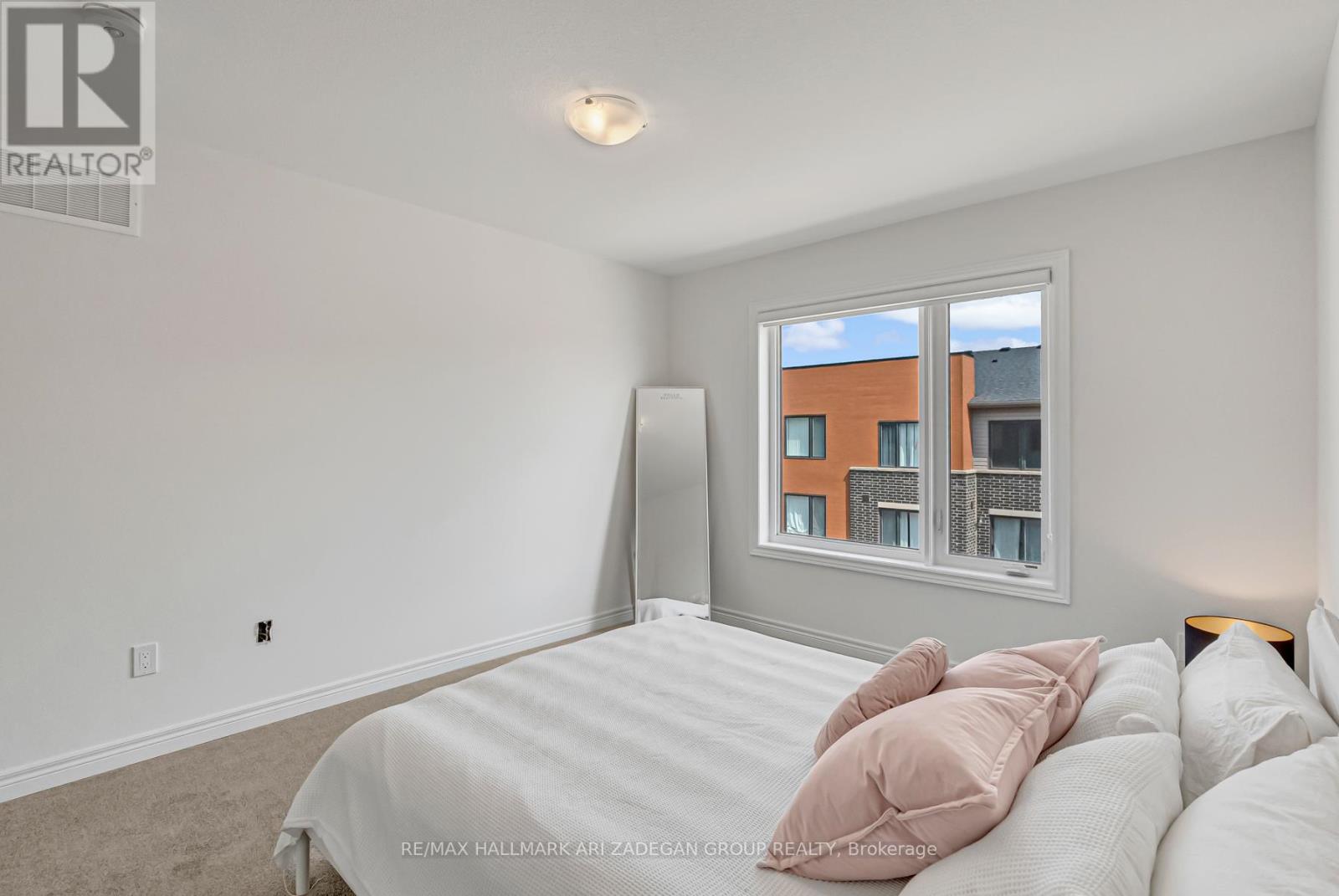 61 Dryden Lane, Hamilton, Ontario  L8H 0B6 - Photo 24 - X13236708
