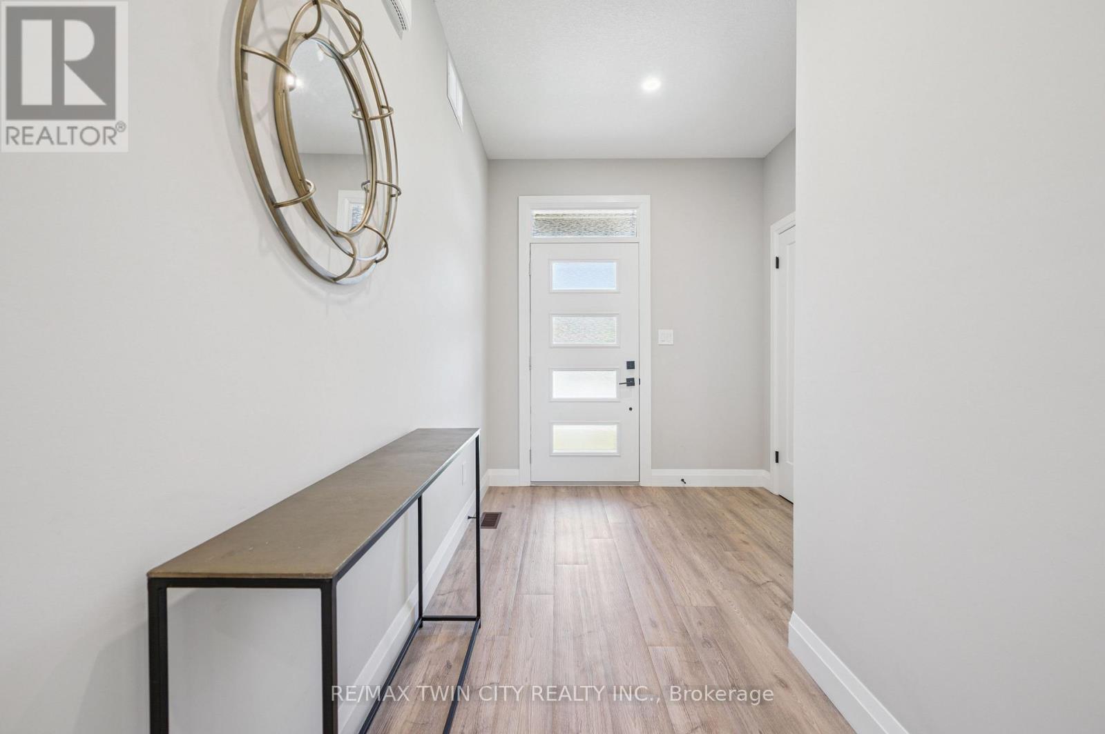 207 Timber Trail Road, Wellesley, Ontario  N3B 0E4 - Photo 4 - X13236836