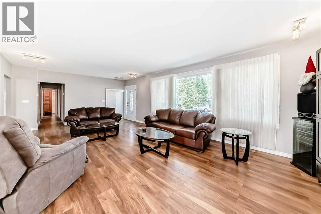 2121 Westview Crescent, Bowden, Alberta  T0M 0K0 - Photo 6 - A2316276