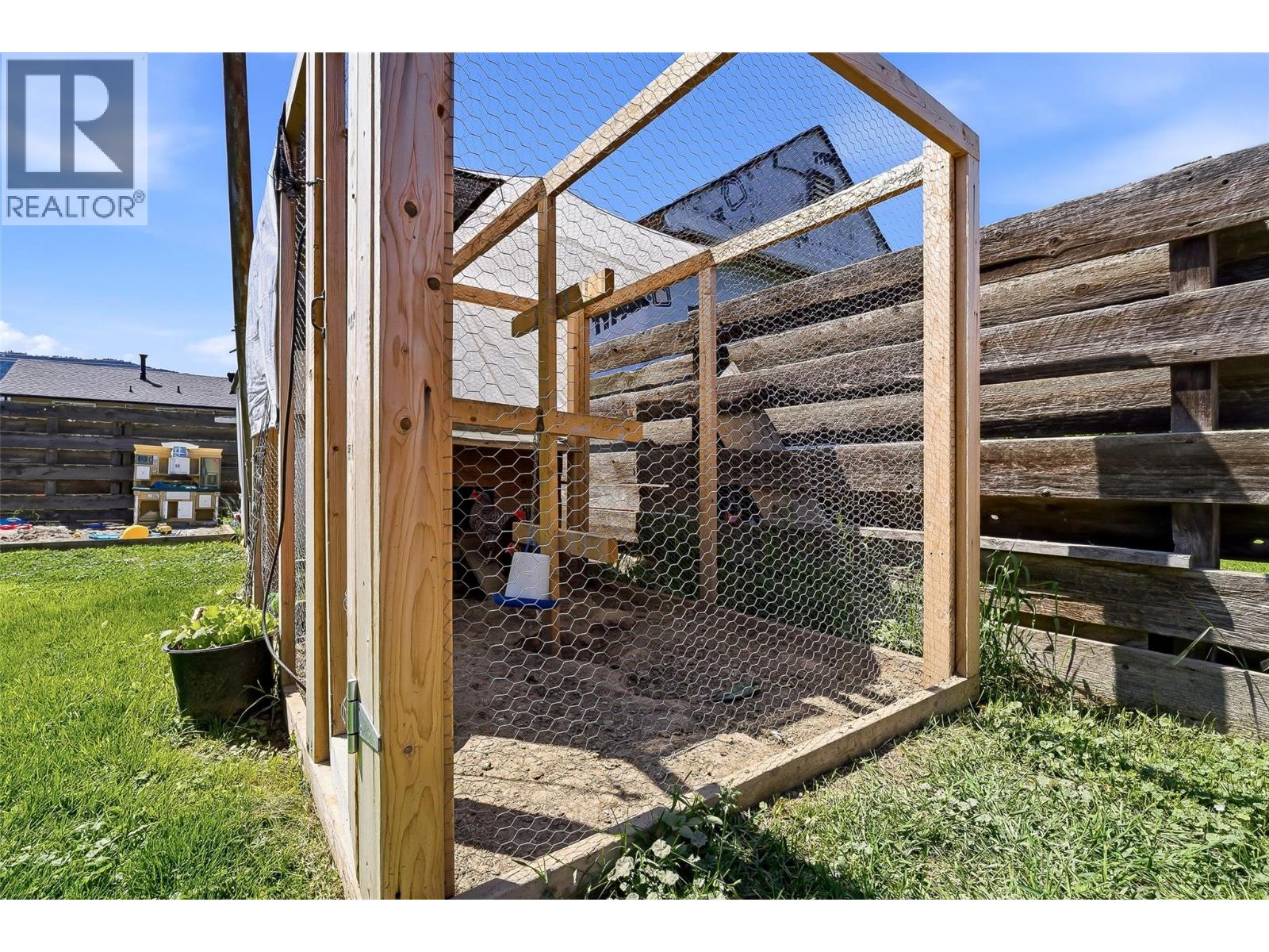 2135 Fleetwood Avenue, Kamloops, British Columbia V2B 4S6 - Photo 49 - 10389826