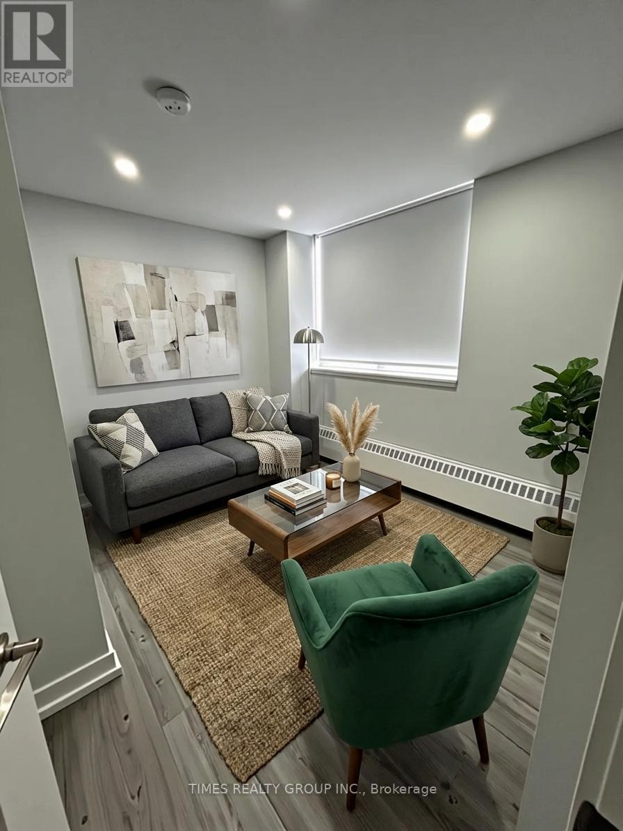 103 - 15 Walmer Road, Toronto, Ontario  M5R 2X1 - Photo 7 - C12924920