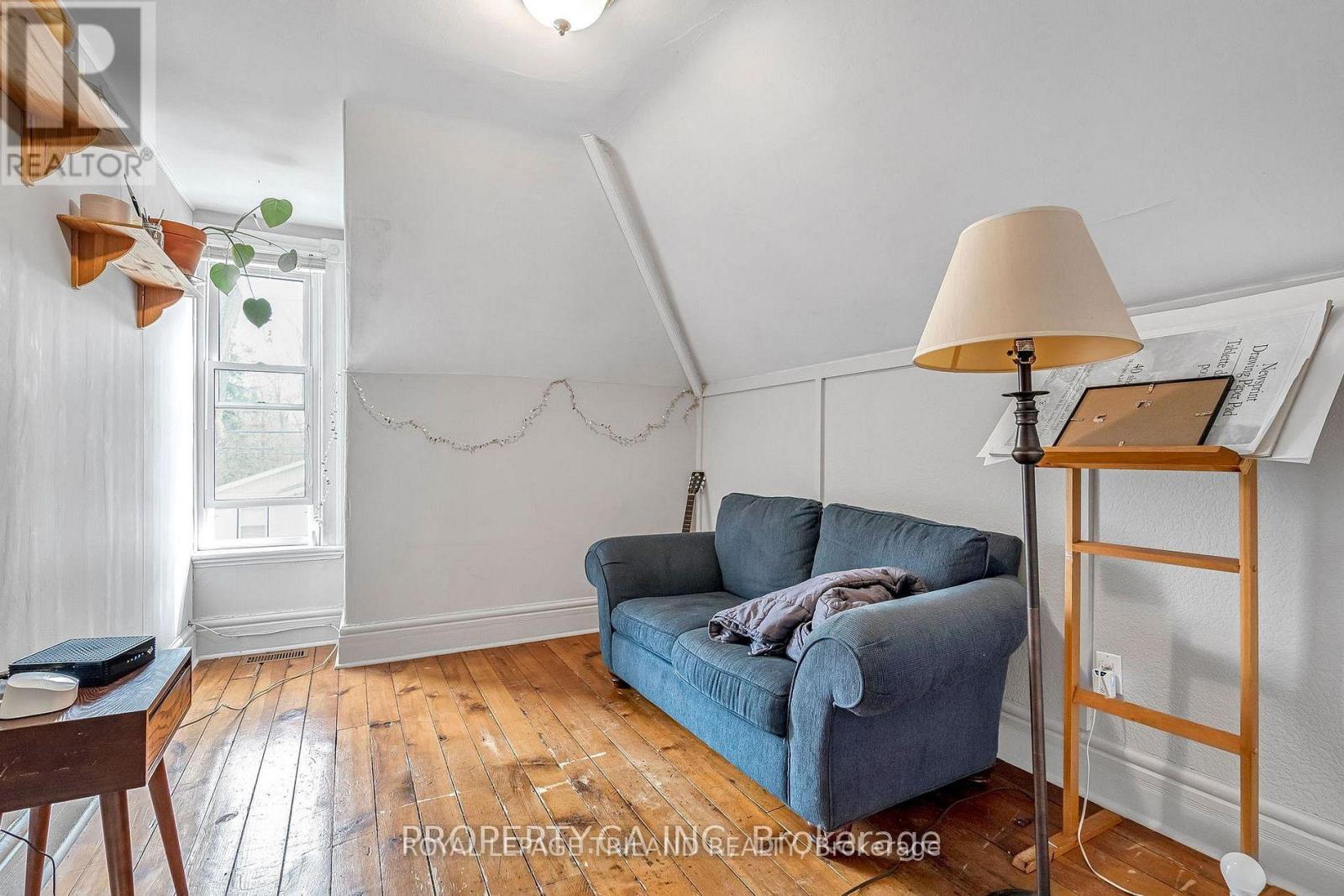 B - 23 Saunby Street, London North, Ontario  N6G 1A2 - Photo 10 - X13237048
