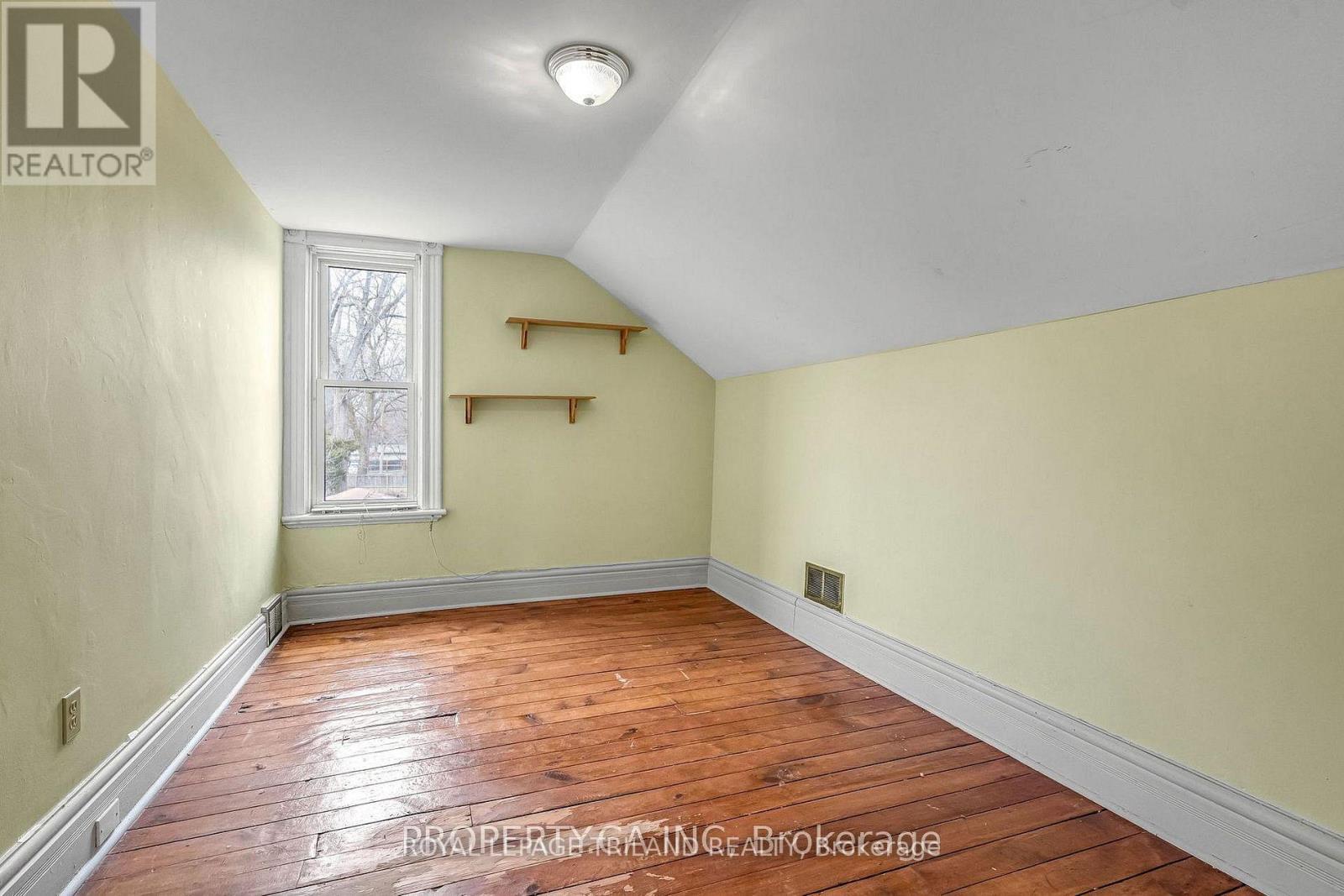 B - 23 Saunby Street, London North, Ontario  N6G 1A2 - Photo 12 - X13237048