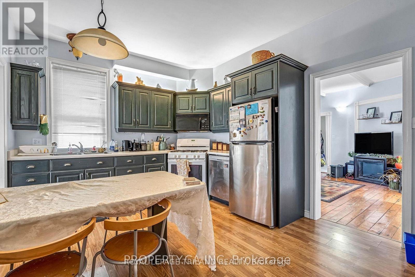 A - 23 Saunby Street, London North, Ontario  N6G 1A2 - Photo 7 - X13237054