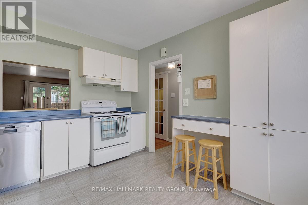 10 Greenbank Road, Ottawa, Ontario  K2H 5T9 - Photo 19 - X13236870