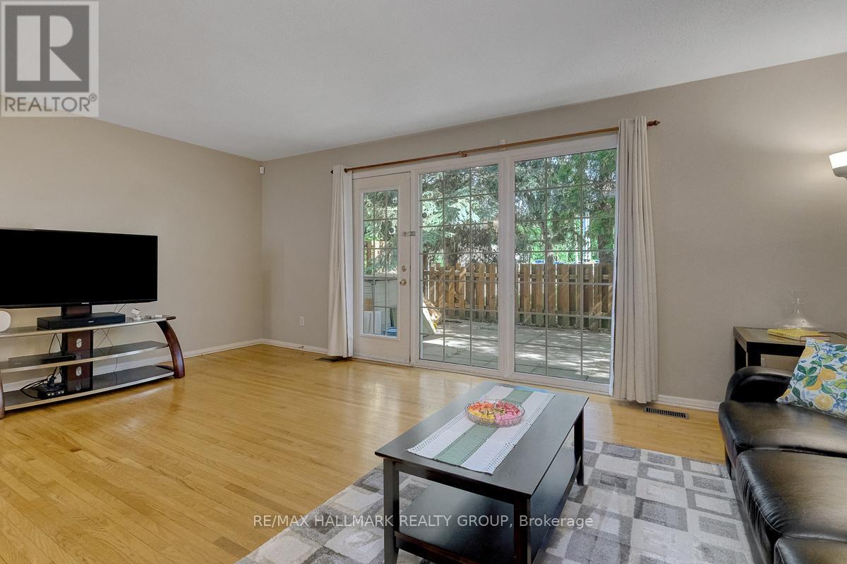 10 Greenbank Road, Ottawa, Ontario  K2H 5T9 - Photo 7 - X13236870
