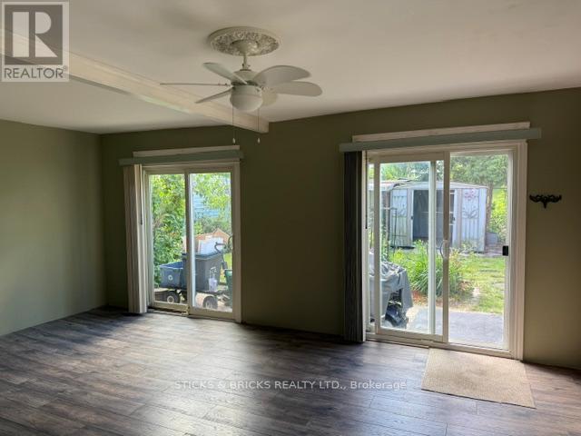 12 Cross Street, St. Catharines, Ontario  L2R 2W5 - Photo 10 - X13236908