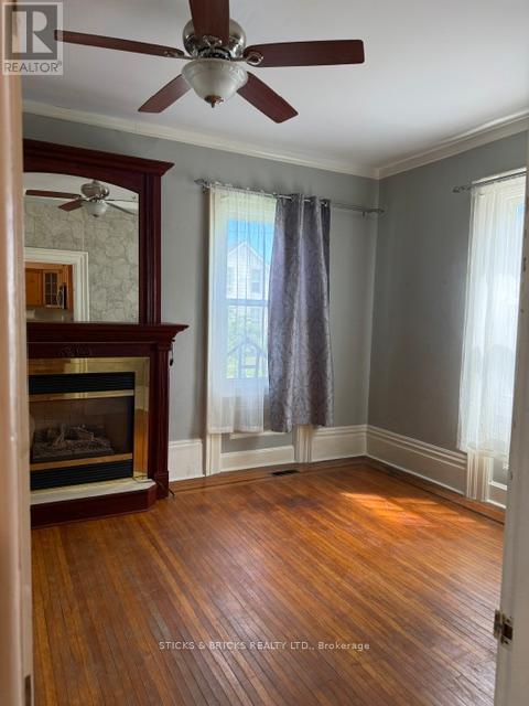 12 Cross Street, St. Catharines, Ontario  L2R 2W5 - Photo 21 - X13236908