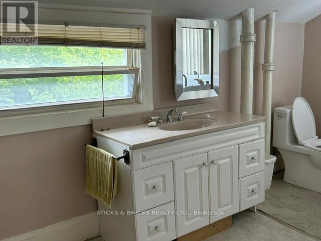 12 Cross Street, St. Catharines, Ontario  L2R 2W5 - Photo 28 - X13236908
