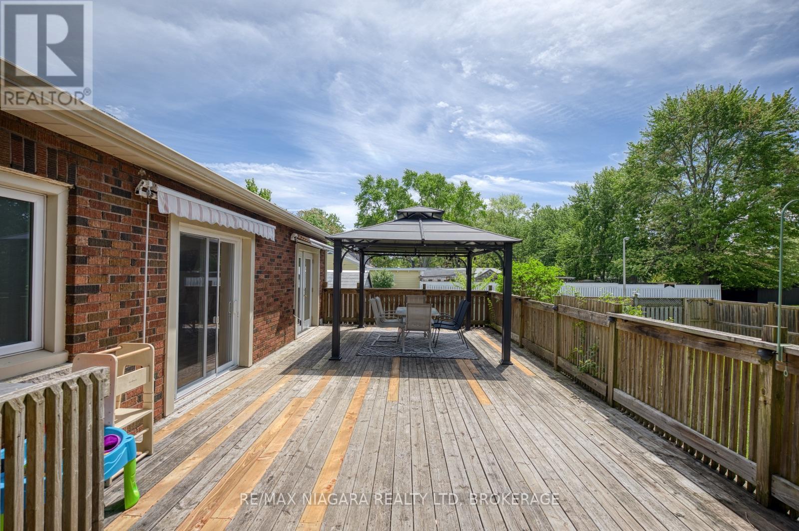 31 Carlton Avenue, Welland, Ontario  L3C 1P8 - Photo 13 - X13237112