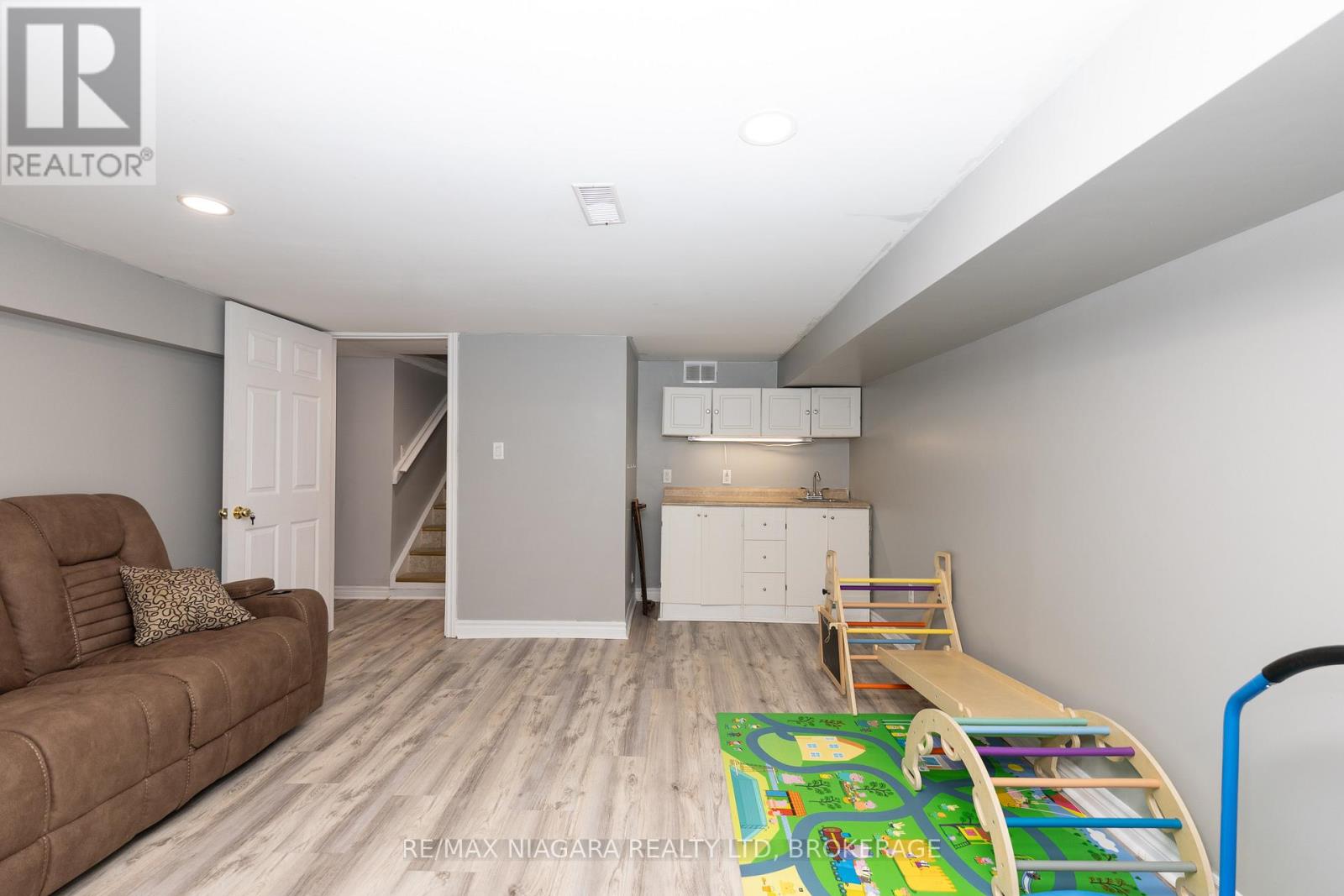 31 Carlton Avenue, Welland, Ontario  L3C 1P8 - Photo 36 - X13237112