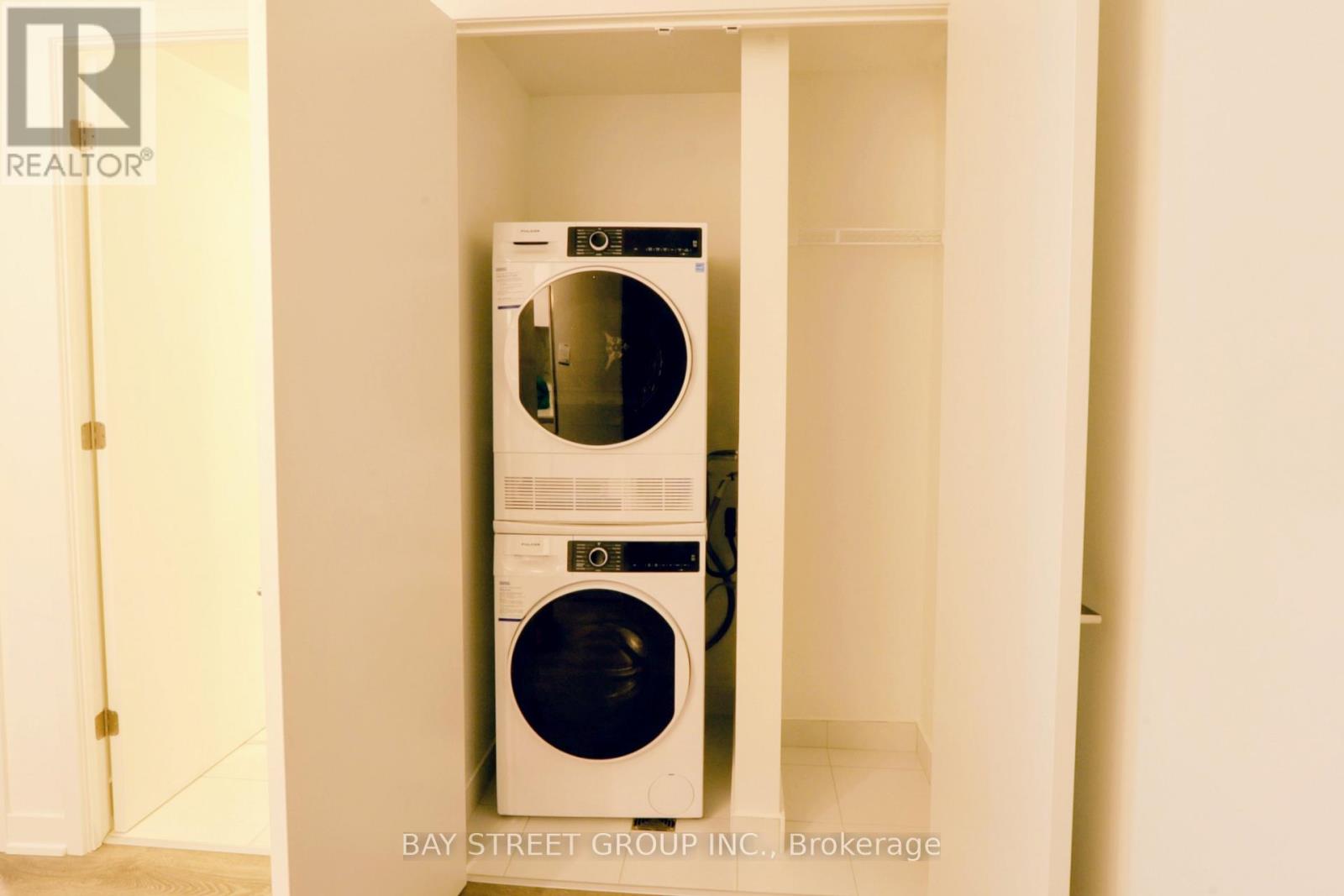 919 - 180 Front Street E, Toronto, Ontario  M5A 0K9 - Photo 12 - C13236434