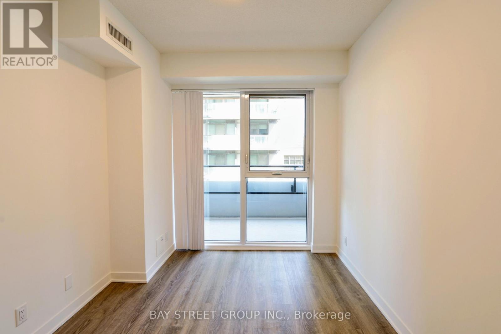 919 - 180 Front Street E, Toronto, Ontario  M5A 0K9 - Photo 2 - C13236434
