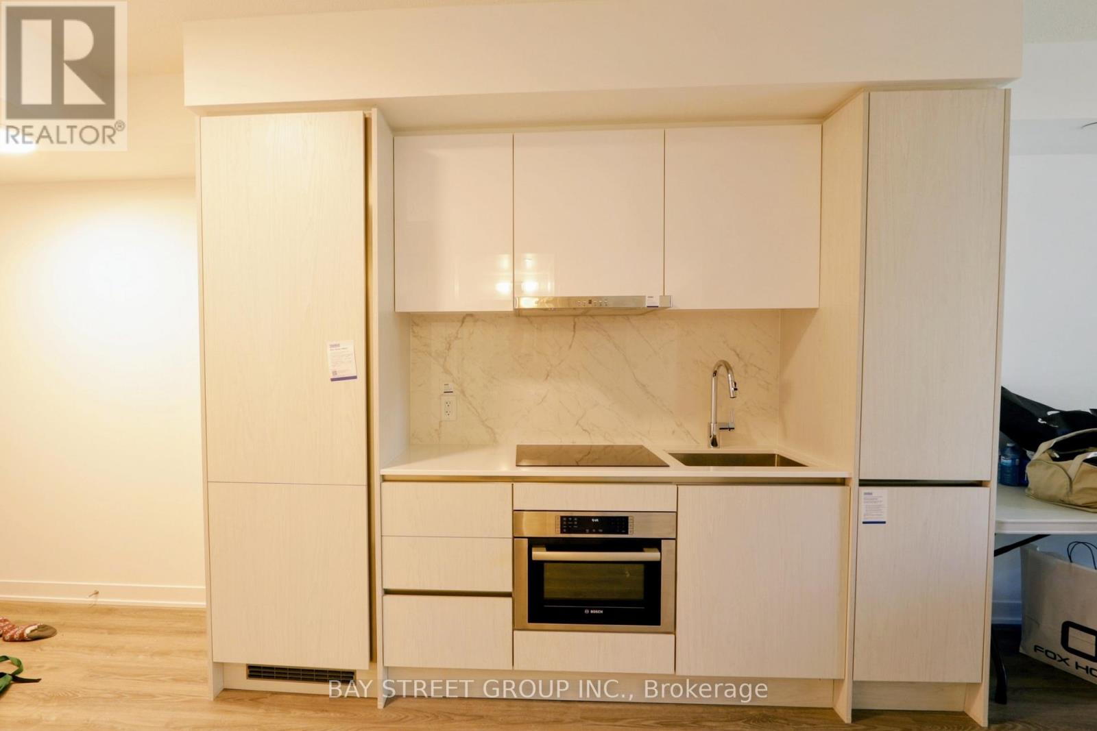 919 - 180 Front Street E, Toronto, Ontario  M5A 0K9 - Photo 5 - C13236434