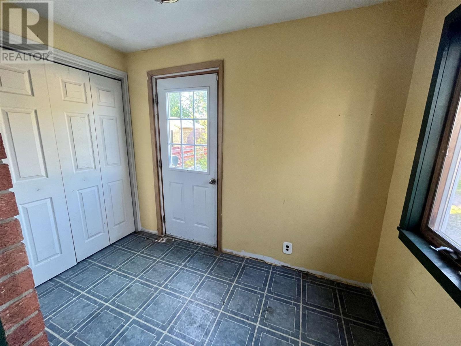 112 London St, Sault Ste. Marie, Ontario  P6A 2S4 - Photo 13 - SM261305