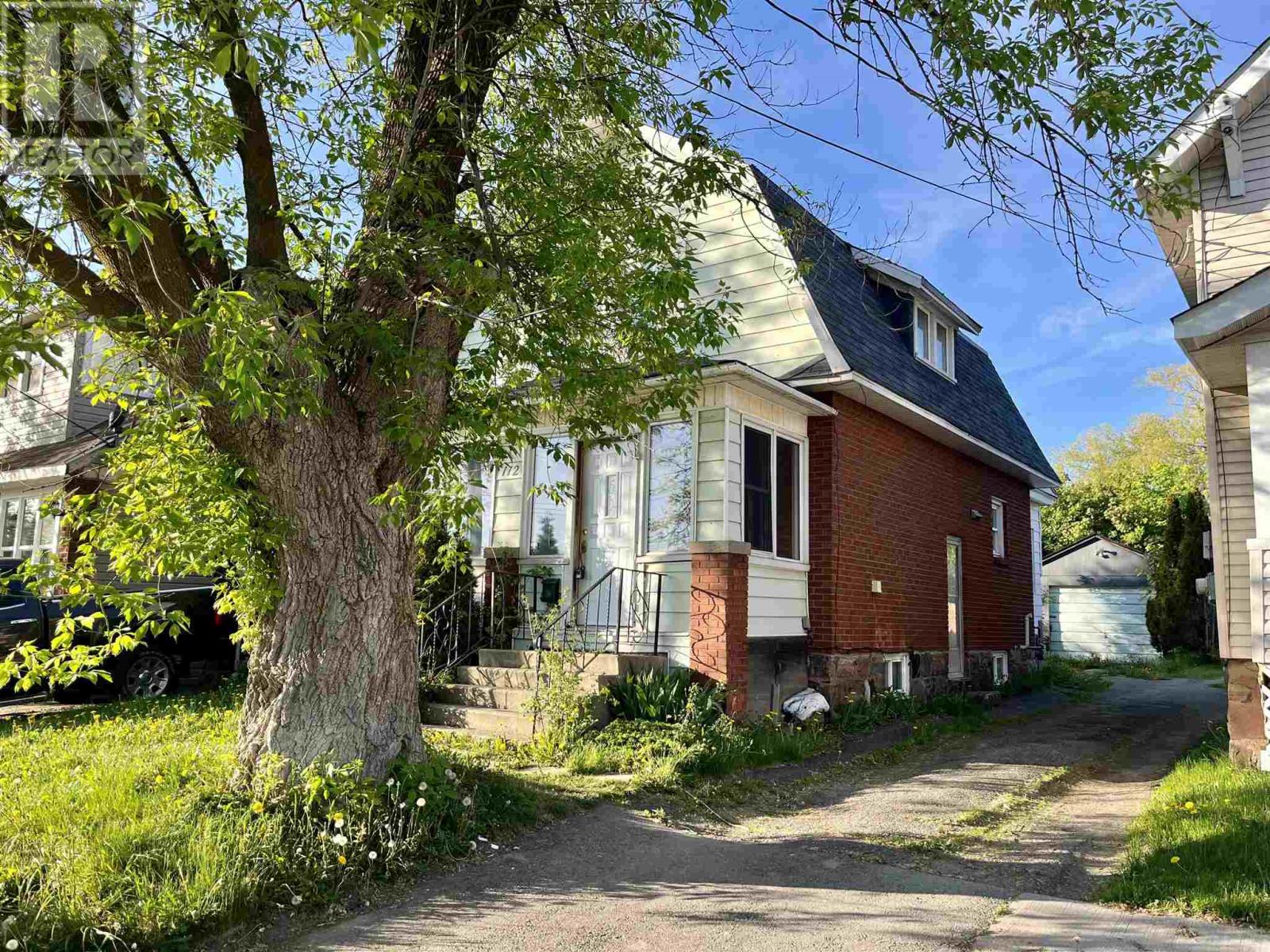 112 London St, Sault Ste. Marie, Ontario  P6A 2S4 - Photo 1 - SM261305