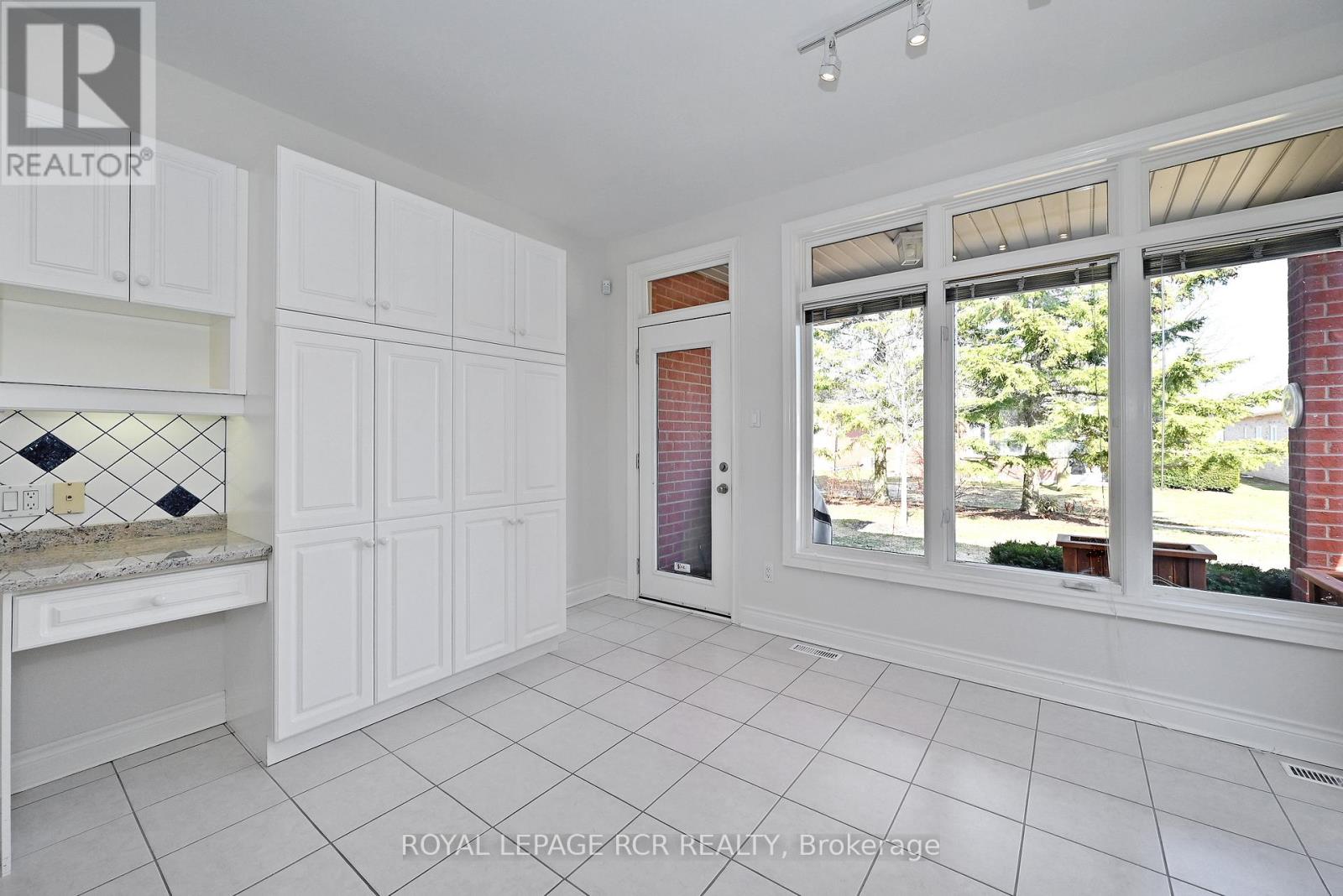 7 Arnie's Chance, Whitchurch-Stouffville, Ontario  L4A 1L7 - Photo 9 - N12953704