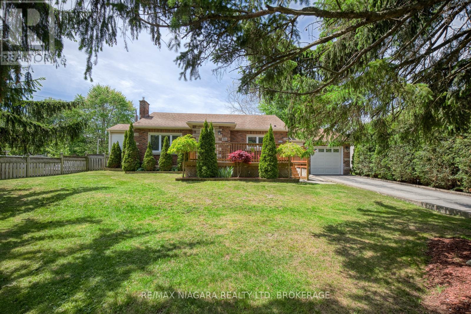 31 Carlton Avenue, Welland, Ontario  L3C 1P8 - Photo 2 - X13237112