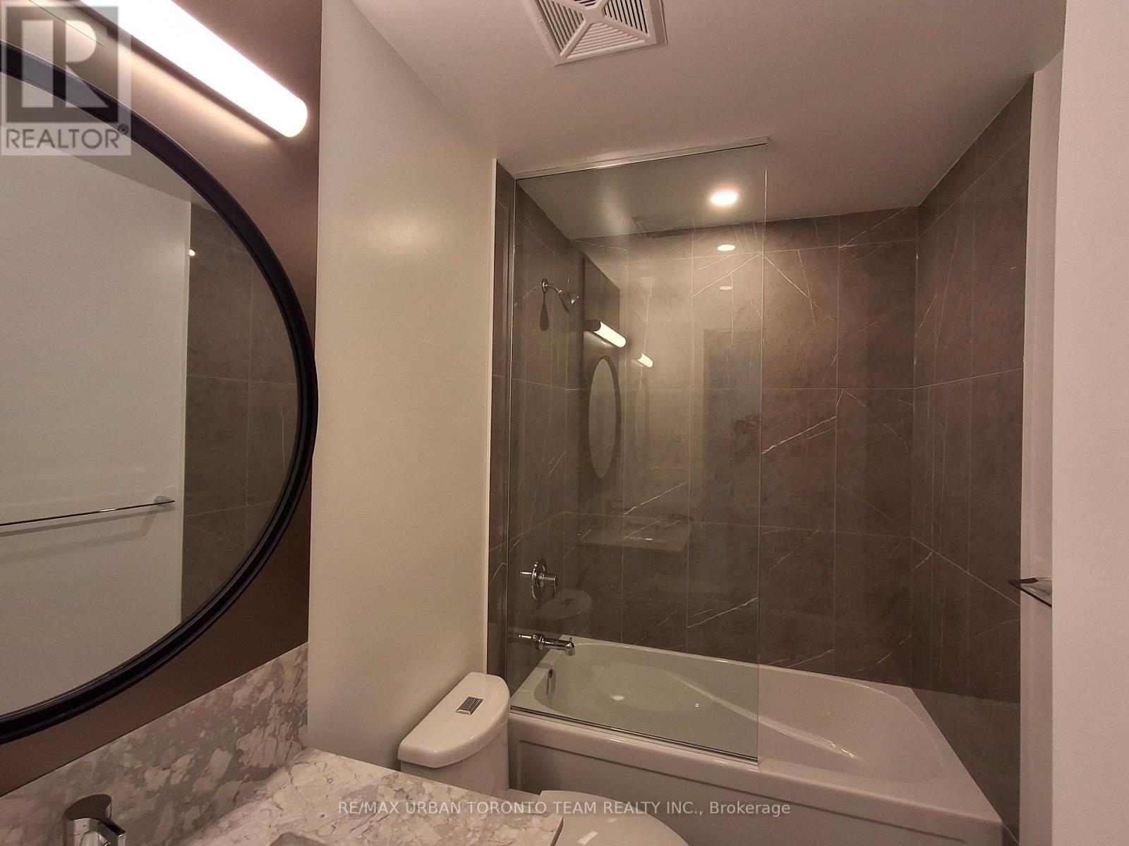 2111 - 771 Yonge Street, Toronto, Ontario  M4W 2G4 - Photo 11 - C13236852